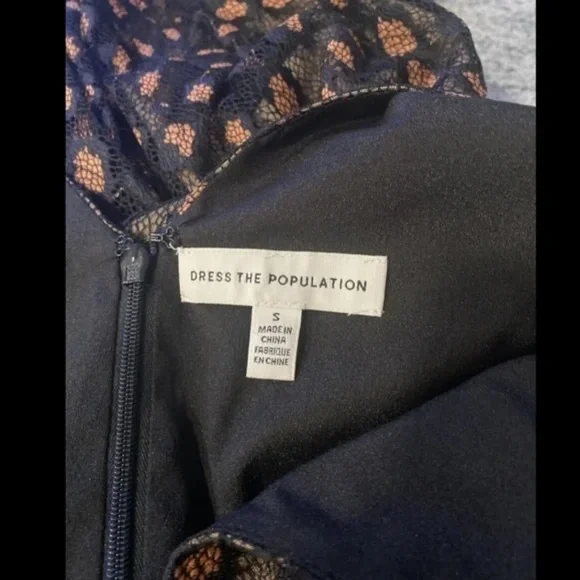 Dress the Population Helen Lace Trumpet Gown Size S - Picture 4 of 9